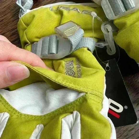 NWT Head Skibum Sportswear Green Winter Gloves  Adjustable Warm Unisex - Picture 11 of 12